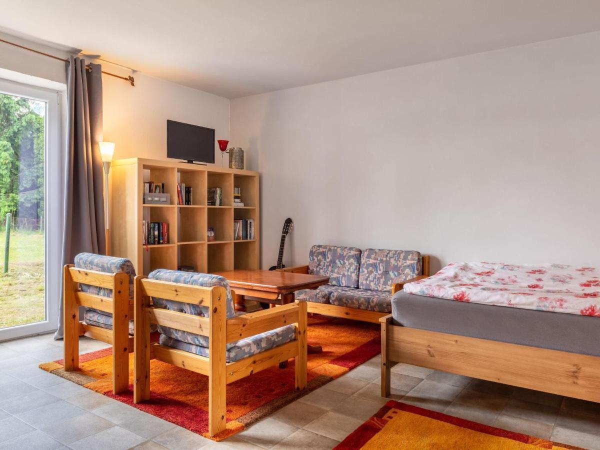 Snug Holiday Home In Divitz Spoldershagen Near Skydiving Esterno foto