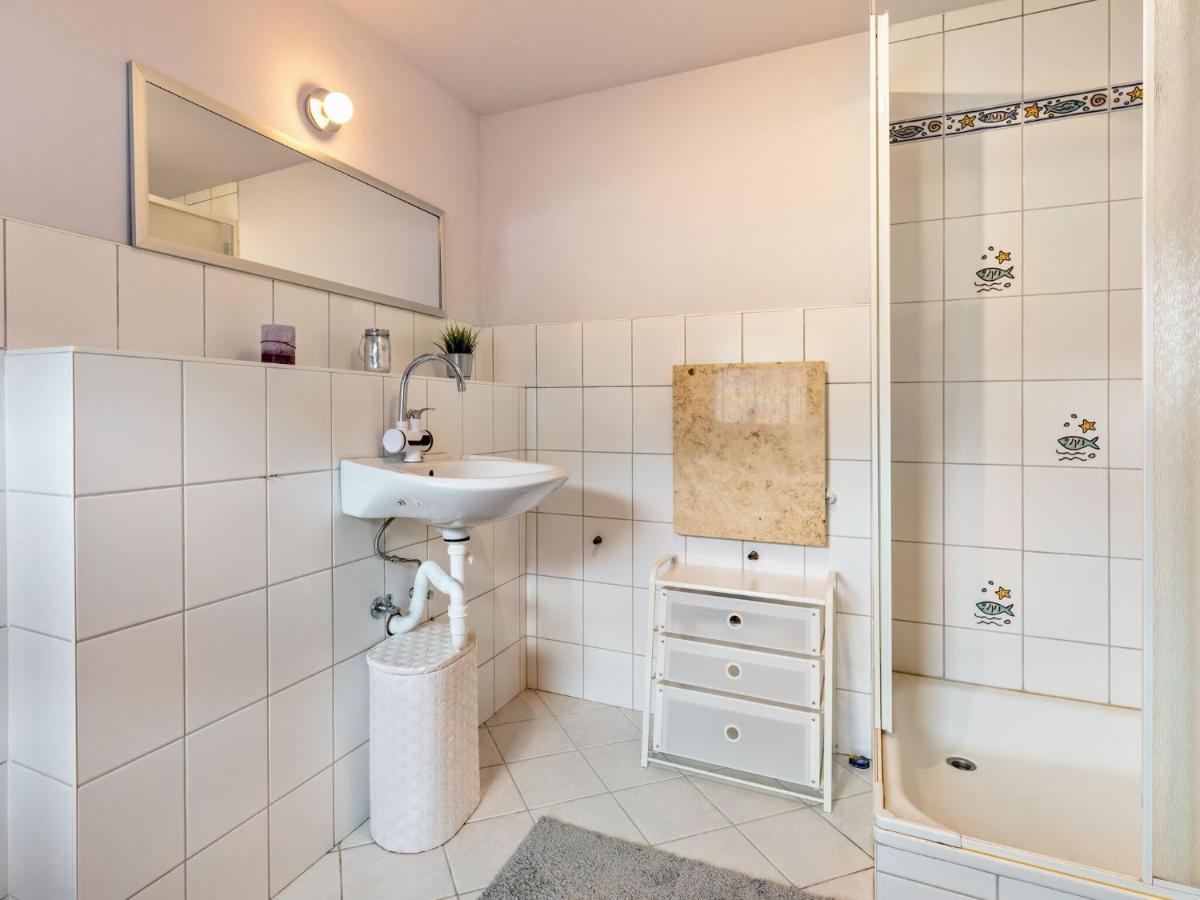 Snug Holiday Home In Divitz Spoldershagen Near Skydiving Esterno foto