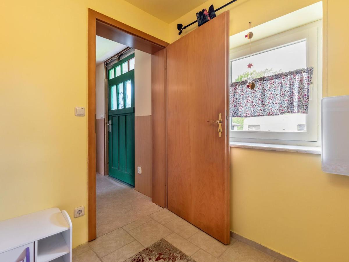 Snug Holiday Home In Divitz Spoldershagen Near Skydiving Esterno foto